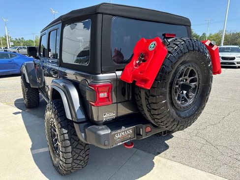 Used 2023 Jeep Wrangler Unlimited Rubicon AWD/4WD image 7