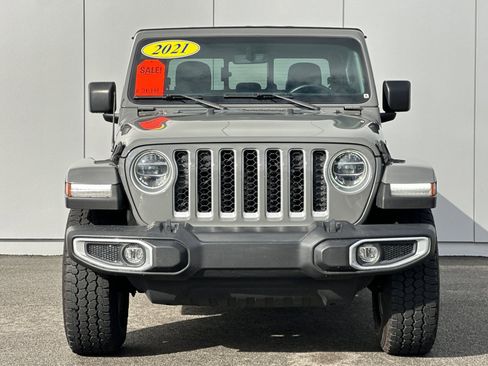 Used 2021 Jeep Gladiator Overland w/ Popular Equipment Package image 8