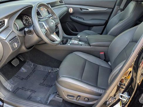 Used 2023 INFINITI QX50 Luxe AWD/4WD image 16