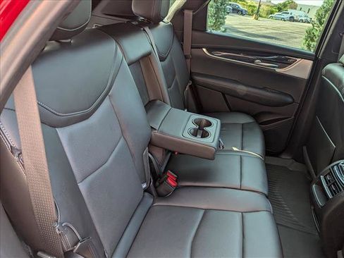 Used 2021 Cadillac XT5 Premium Luxury AWD/4WD image 17
