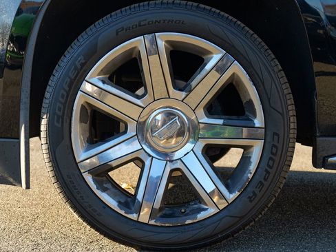 Used 2020 Cadillac Escalade ESV Luxury image 15