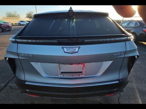 Used 2024 Cadillac Lyriq Luxury image 8