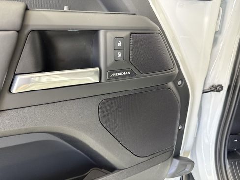 Certified 2025 Land Rover Defender 110 S image 22