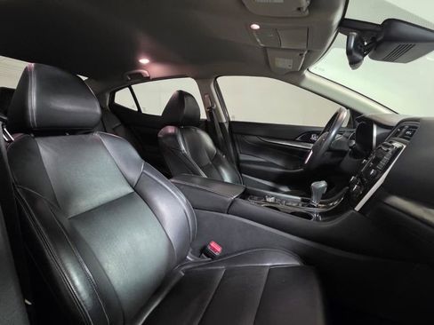 Used 2021 Nissan Maxima 3.5 SV w/ Floor Mat Group image 12
