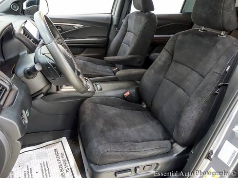 Used 2022 Honda Pilot Sport image 13