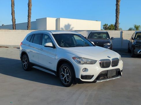 Used 2018 BMW X1 sDrive28i w/ Convenience Package FWD image 3