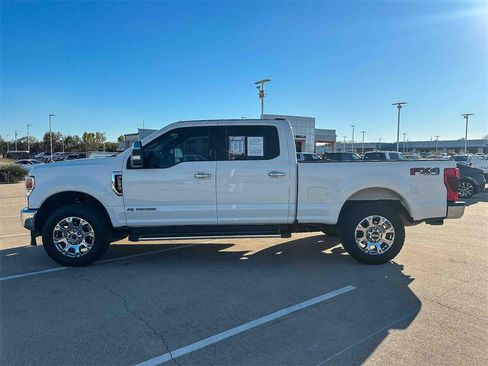 Used 2022 Ford F250 Lariat w/ Chrome Package image 6