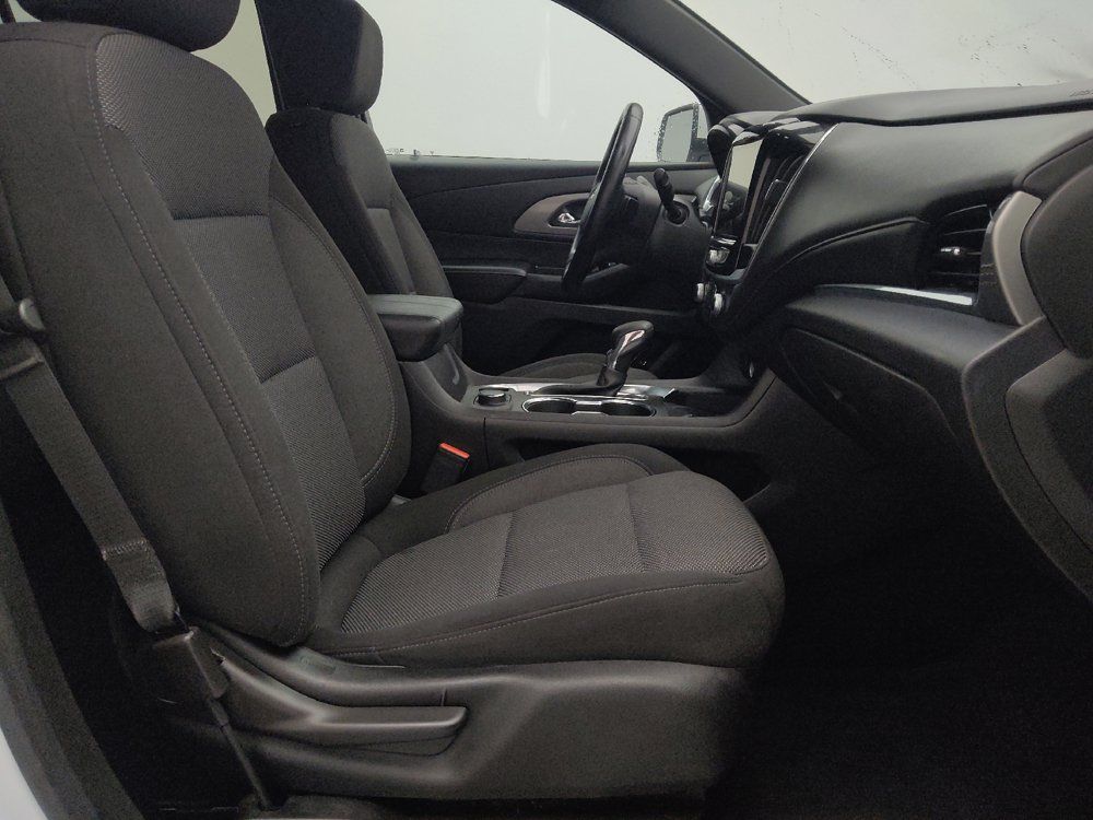 Used 2023 Chevrolet Traverse LT w/ LPO, Floor Liner Package AWD/4WD image 21
