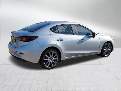 Used 2018 MAZDA MAZDA3 Grand Touring w/ Premium Equipment Package image 7