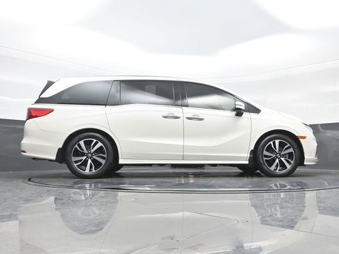 Used 2018 Honda Odyssey Elite image 35