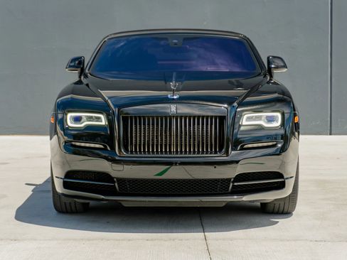 Used 2018 Rolls-Royce Dawn RWD image 4