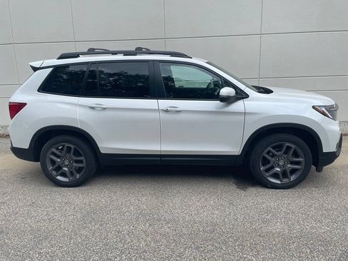 Certified 2023 Honda Passport EX-L image 5