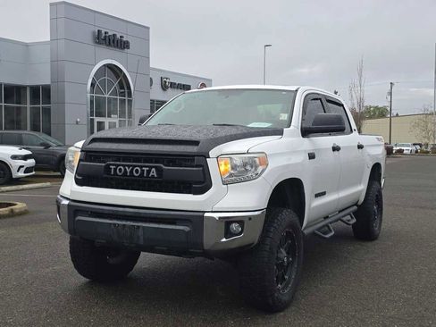 Used 2014 Toyota Tundra SR5 image 1