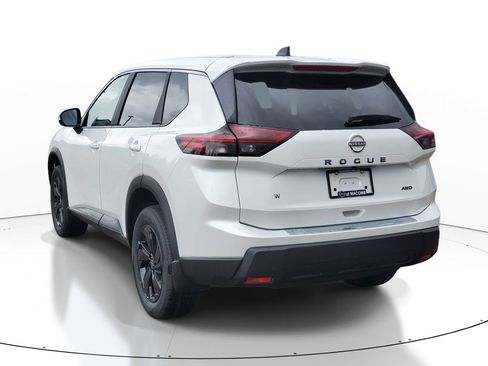 New 2026 Nissan Rogue SV AWD/4WD image 3