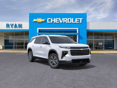 New 2026 Chevrolet Traverse LT w/ Driver Confidence Package image 1