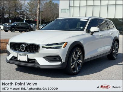 Certified 2023 Volvo V60 B5 Cross Country Plus