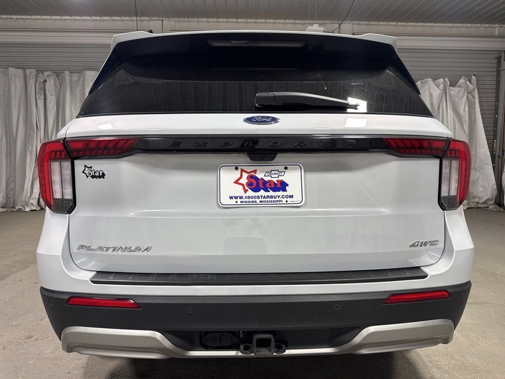 Used 2025 Ford Explorer Platinum w/ LUX Leather Package AWD/4WD image 6