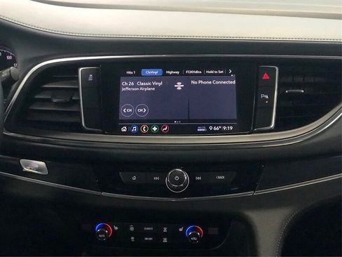 Used 2020 Buick Enclave Essence FWD image 13