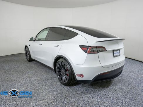 Used 2024 Tesla Model Y Performance AWD/4WD image 5