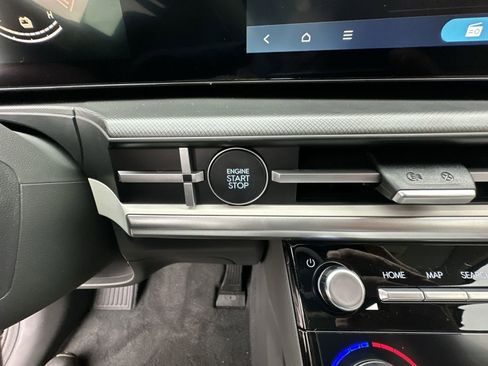 New 2026 Hyundai Santa Fe SE image 16