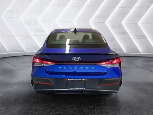 Certified 2025 Hyundai Elantra Sport image 3