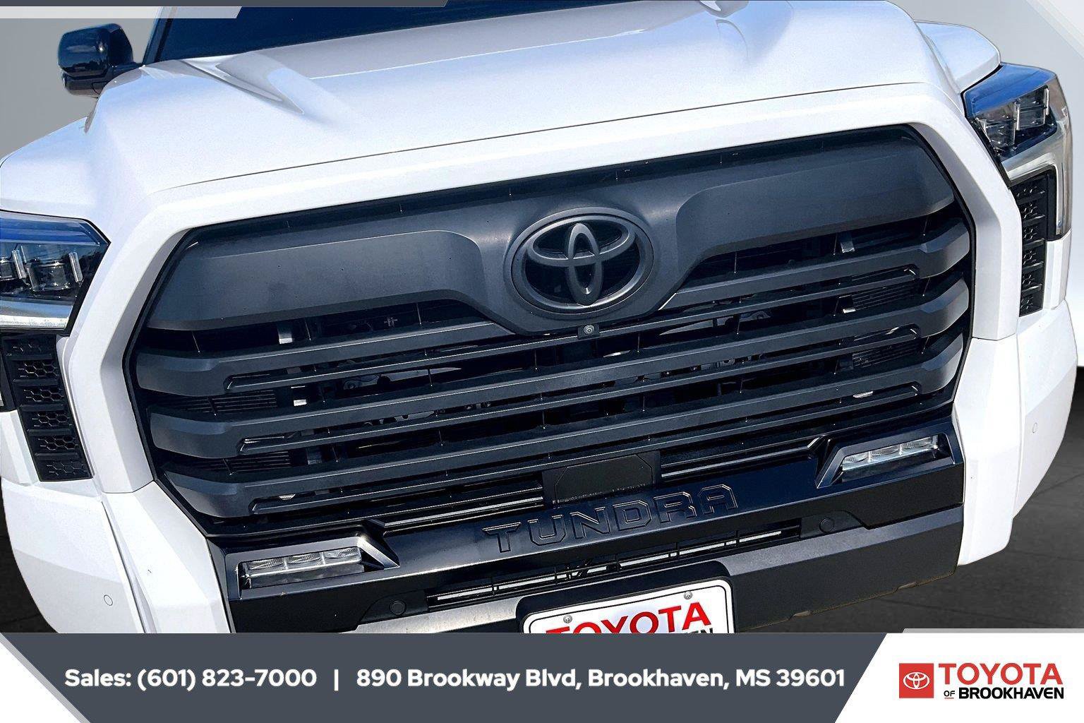 Used 2025 Toyota Tundra Limited AWD/4WD image 21