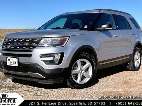 Used 2016 Ford Explorer XLT w/ Equipment Group 202A AWD/4WD image 1