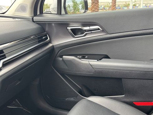 Certified 2025 Kia Sportage SX FWD image 19