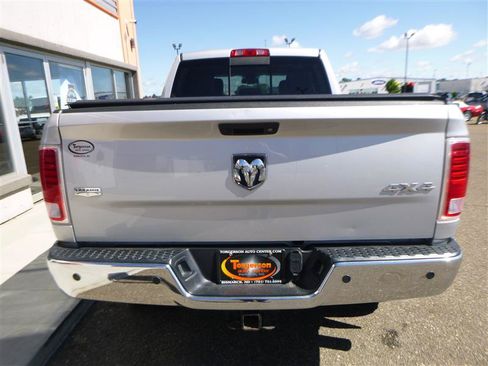 Used 2015 RAM 3500 Laramie w/ Convenience Group AWD/4WD image 24