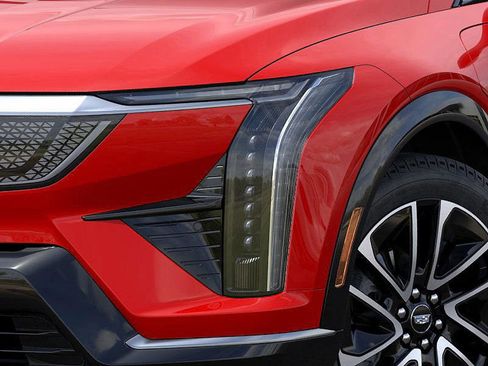 New 2025 Cadillac Optiq Sport 1 image 11