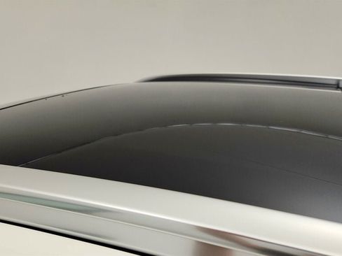 Used 2022 Mercedes-Benz GLC 300 4MATIC image 10