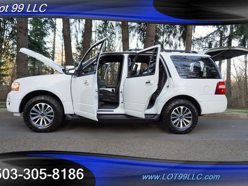 Used 2017 Ford Expedition XLT AWD/4WD image 27