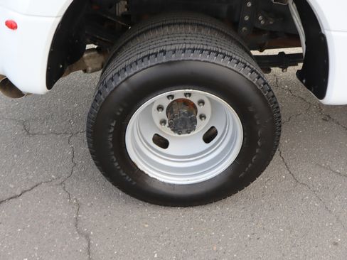 Used 2022 Ford F350 XLT image 38