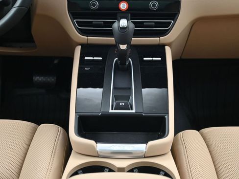 New 2026 Porsche Macan Turbo image 10