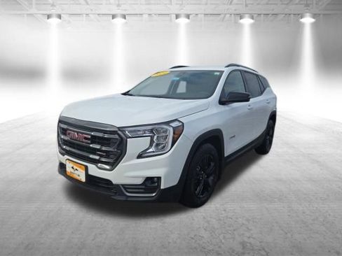 Used 2024 GMC Terrain AT4 w/ Infotainment Package II image 5