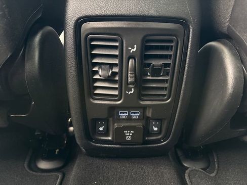 Used 2025 Dodge Durango GT image 18