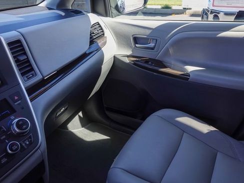 Certified 2020 Toyota Sienna XLE w/ XLE Navigation Package FWD image 24