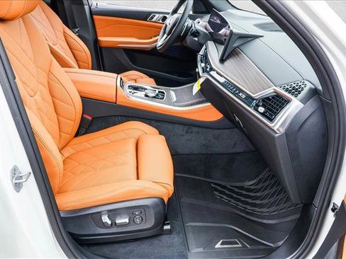 Certified 2025 BMW X5 xDrive50e w/ Parking Assistance Package image 25