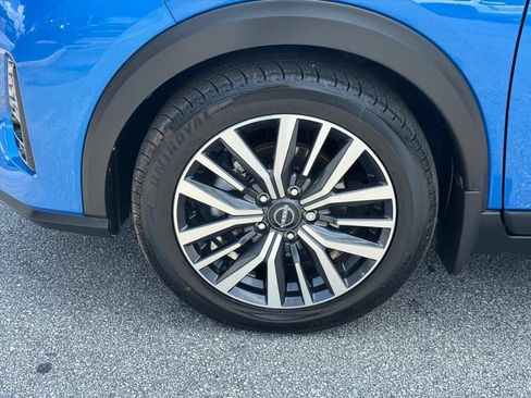 Certified 2023 Nissan Kicks SR w/ SR Premium Package FWD image 9