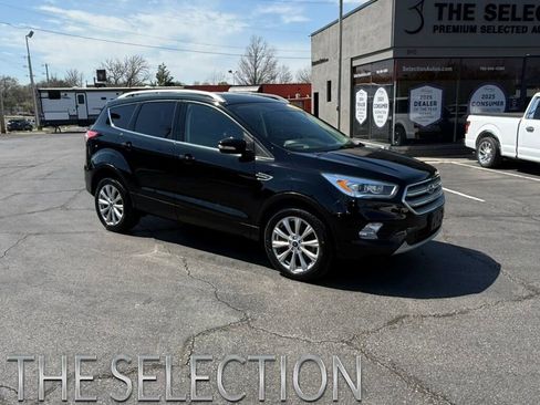Used 2018 Ford Escape Titanium image 1