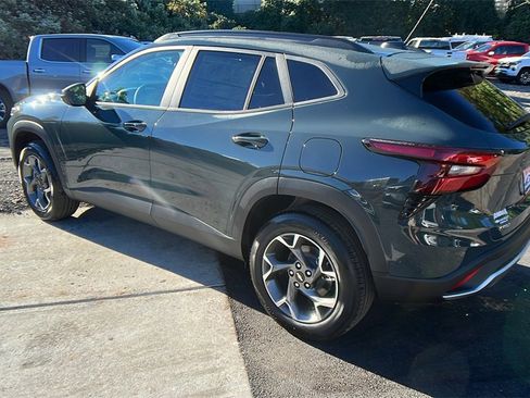 New 2026 Chevrolet Trax LT w/ Driver Confidence Package image 7