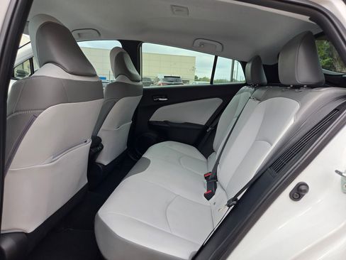 Used 2022 Toyota Prius Prime XLE FWD image 14