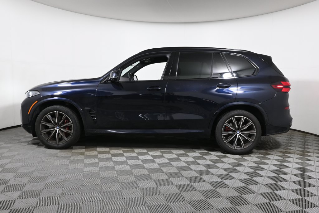 Certified 2024 BMW X5 xDrive40i w/ Executive Package AWD/4WD image 2