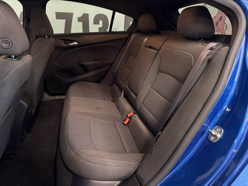 Used 2017 Chevrolet Cruze LT w/ Sun And Sound Package image 23