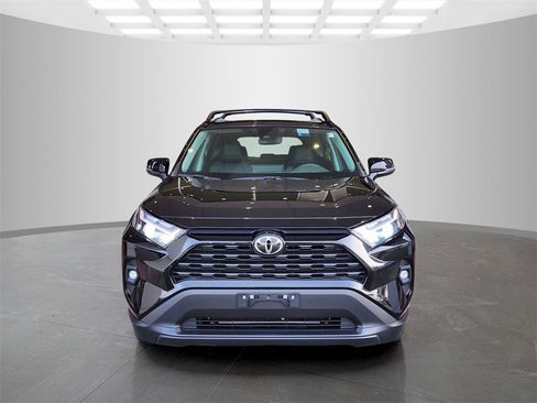 Used 2023 Toyota RAV4 XLE Premium image 2