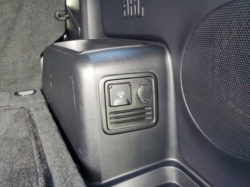 Used 2020 Toyota 4Runner SR5 image 10