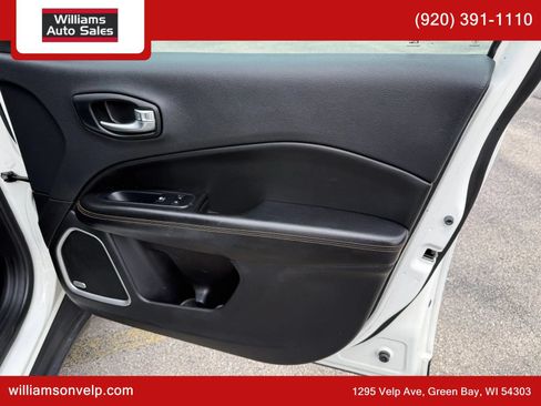 Used 2021 Jeep Compass Limited w/ Sun and Sound Group AWD/4WD image 16
