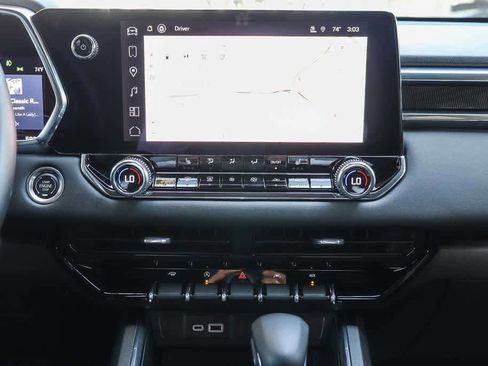 Used 2025 GMC Canyon Elevation w/ Convenience Package image 13