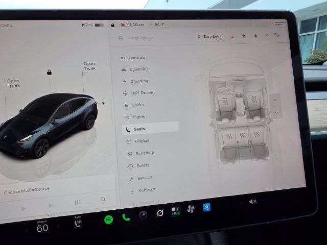 Used 2025 Tesla Model Y Long Range AWD/4WD image 54