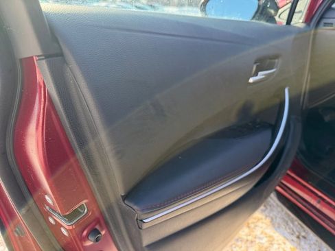 Used 2025 Toyota Corolla SE image 21